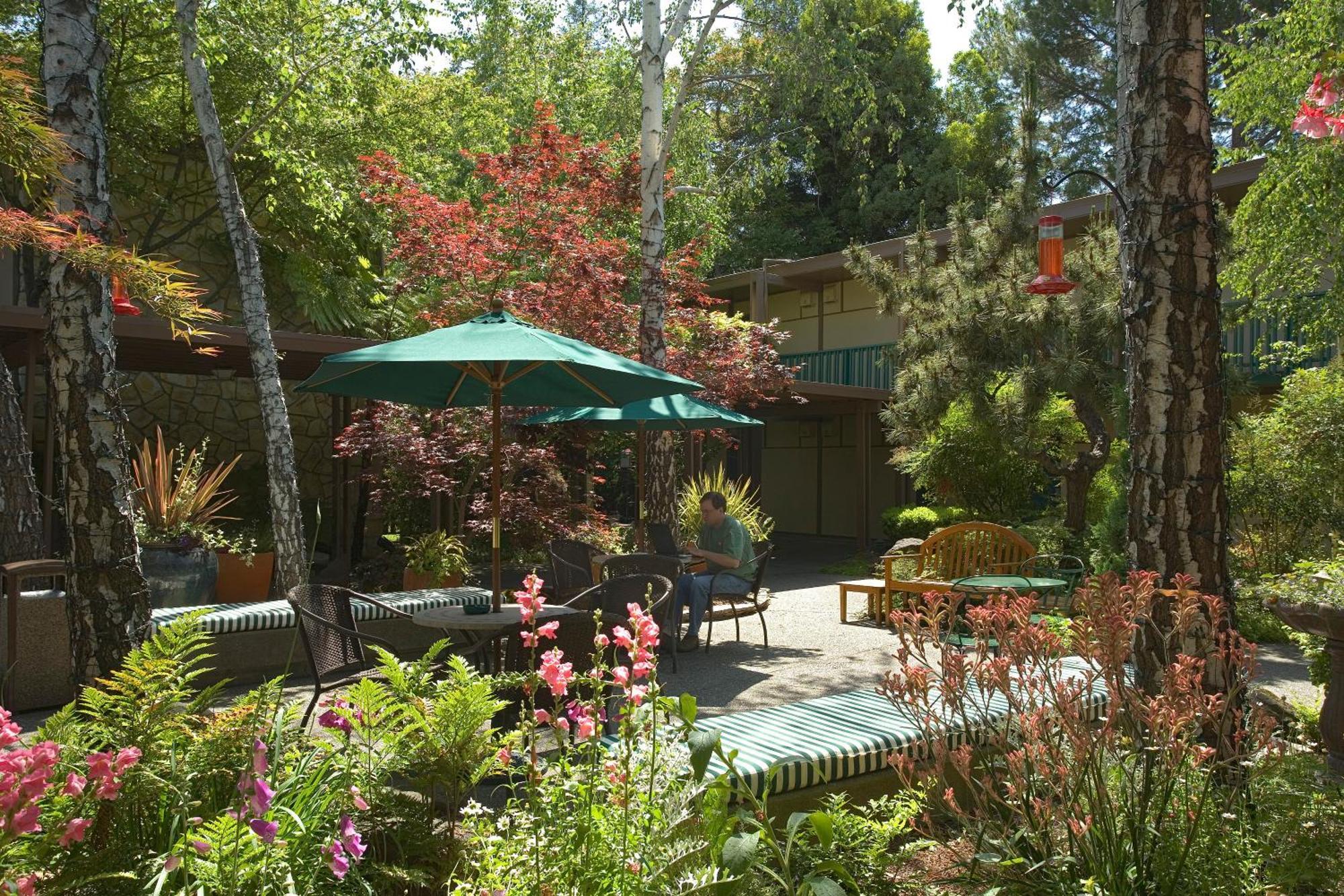 The Creekside Inn Palo Alto Exterior photo